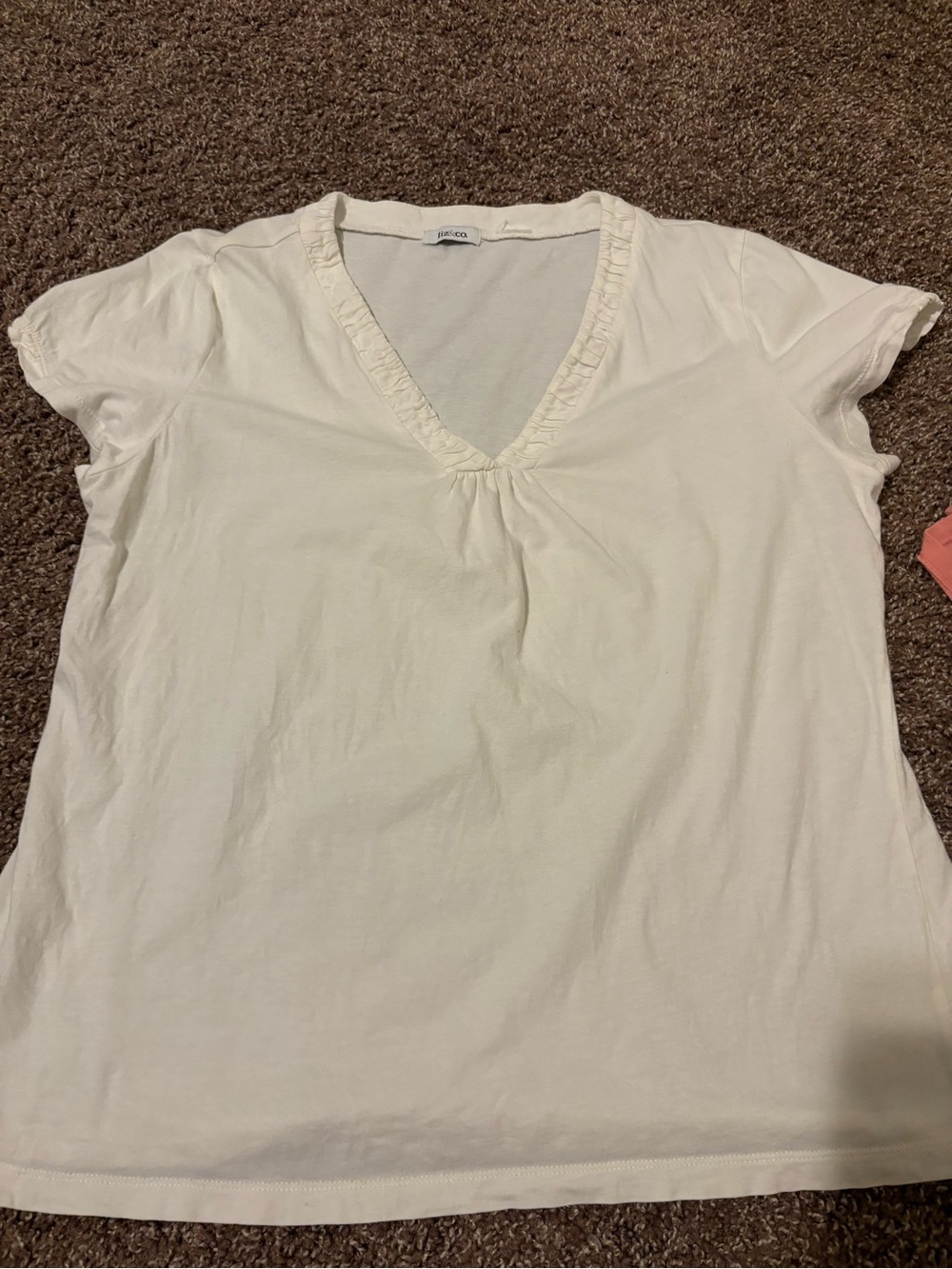 liz & co. Cream V‑Neck Short Sleeve Tee with Ruffle Trim